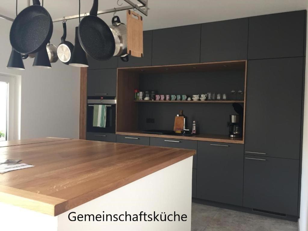 Hotel Bei Meyers Schlafen & Feiern à Bohlen  Extérieur photo